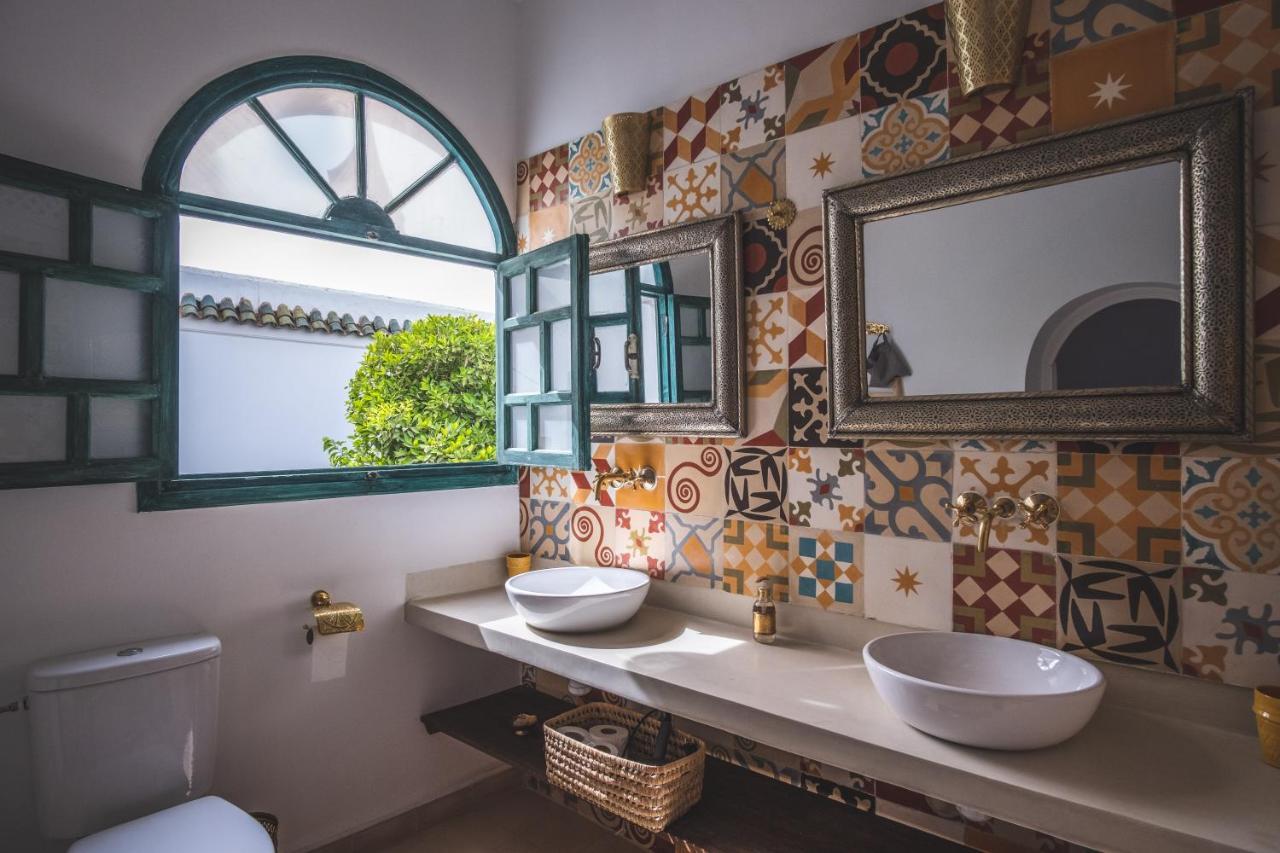 Riad Villa Berna Under Swiss Management Марракеш Экстерьер фото