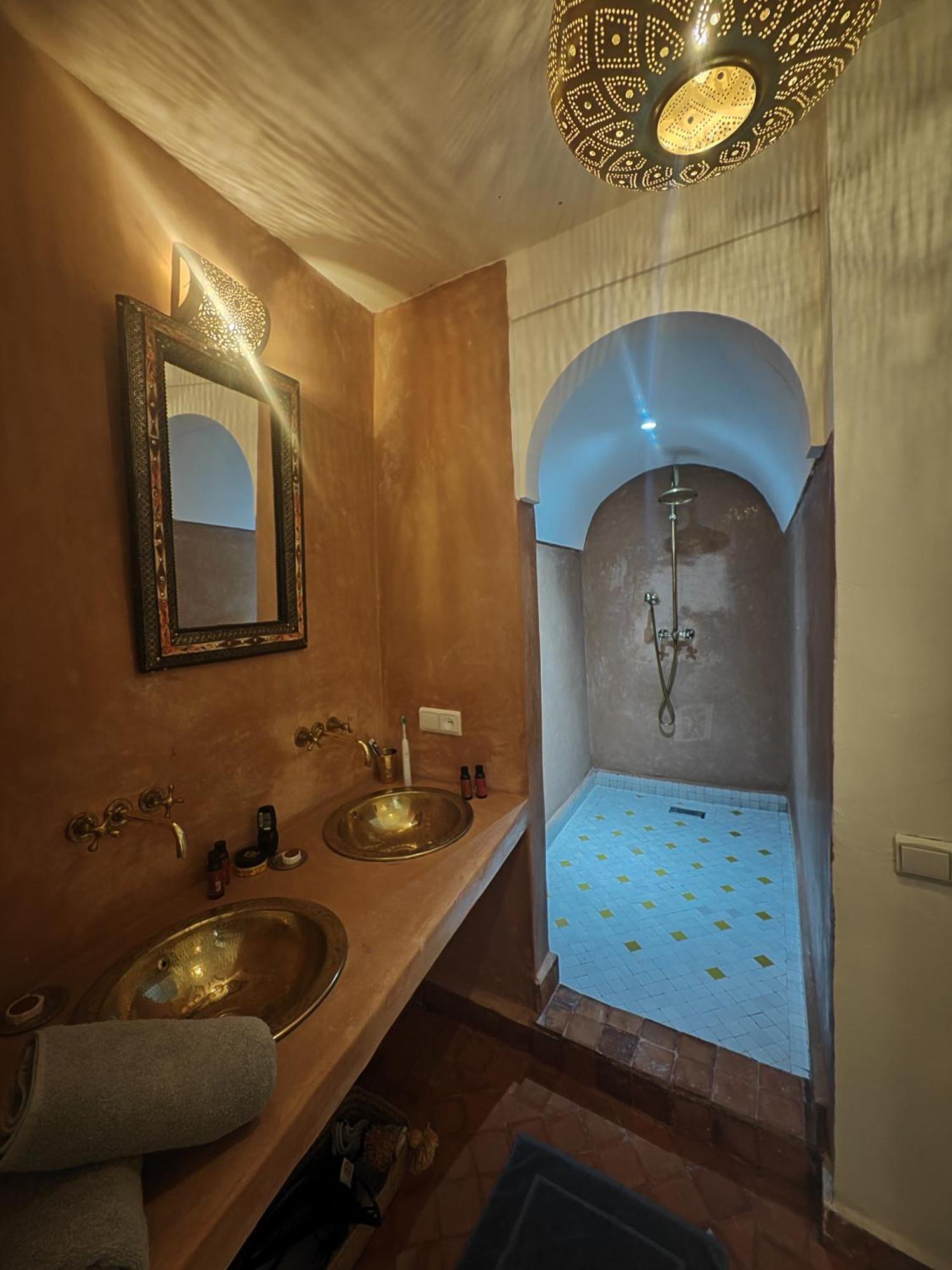 Riad Villa Berna Under Swiss Management Марракеш Экстерьер фото